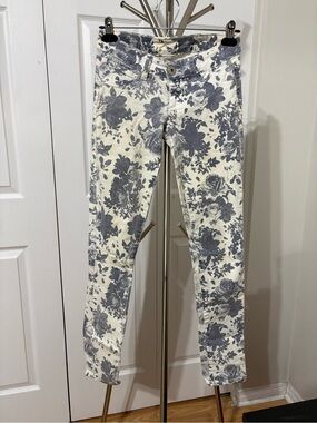Dynamite White Skinny Jeans with Gray Floral Print